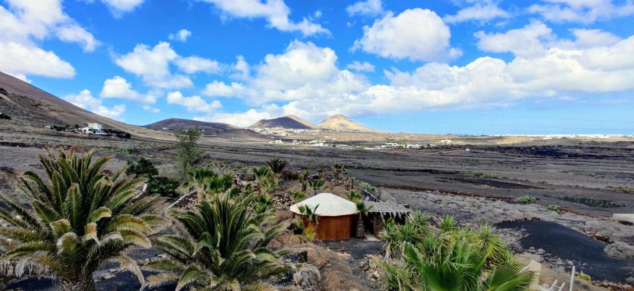 Gemuetliche Holzjurte La Asomada Lanzarote Apartment Tias Bagian luar foto